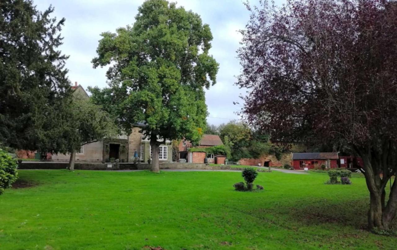 Impeccable 1-Bed House In Retford Close To A1 Екстер'єр фото